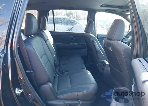 2021 Honda Passport Awd Ex-L z USA, uszkodzony, nr VIN 5FNYF8H52MB027871